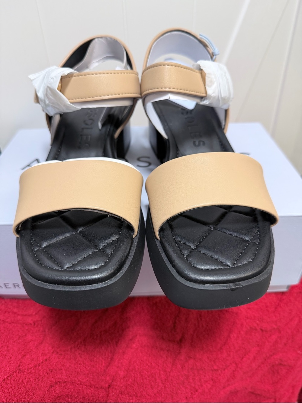 AEROSOLES Beige and Black Quilted Footbed Sandals